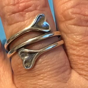 James Avery Hearts Embrace Ring